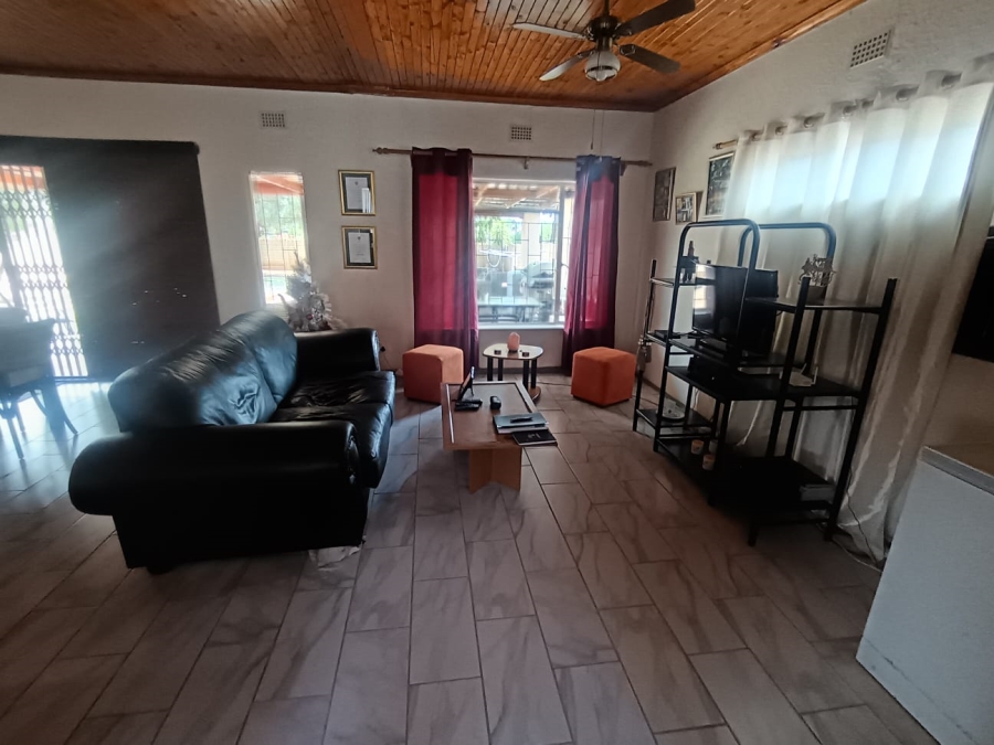 3 Bedroom Property for Sale in Verwoerdpark Northern Cape